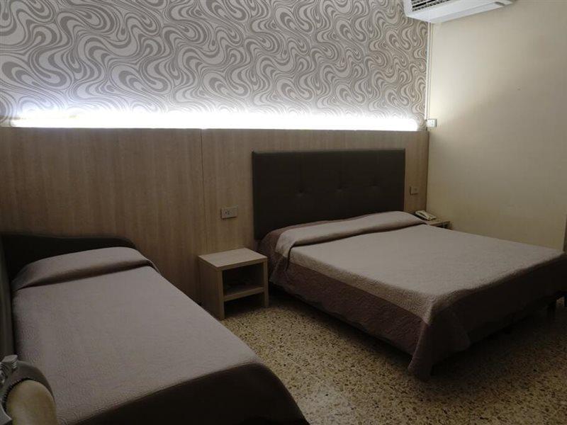 Hotel Atlantico กัสตีลยอนเชลโล ภายนอก รูปภาพ